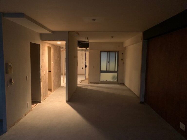 【5分でわかる】原状回復義務とは？借り主とオーナーのそれぞれ視点で解説します。原状回復は内装解体業者にお任せください！