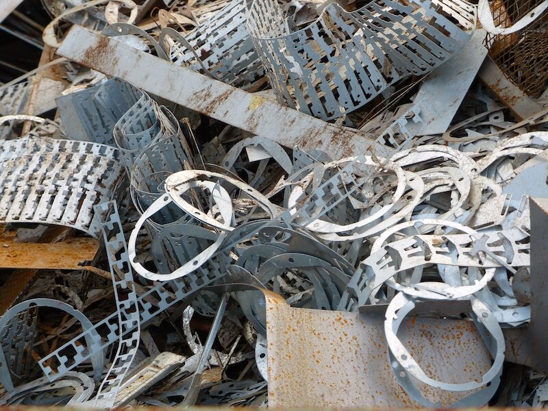 解体工事で発生する金属屑の種類