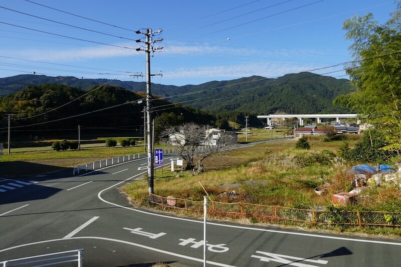 新城市の原状回復はウラシコへ