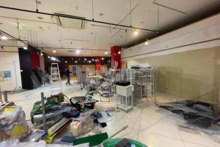 大型ショッピングモール店テナントの内装解体・原状回復工事