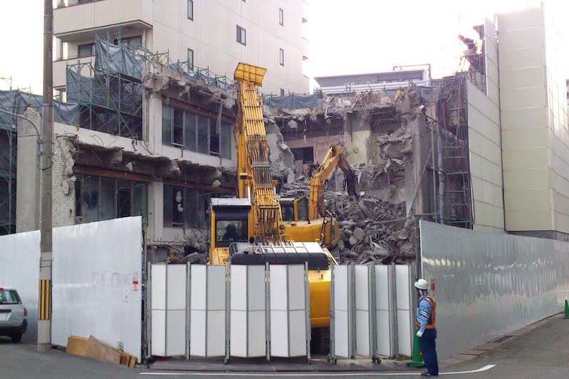 鉄骨の溶断解体工事では信頼できることが何よりも大切